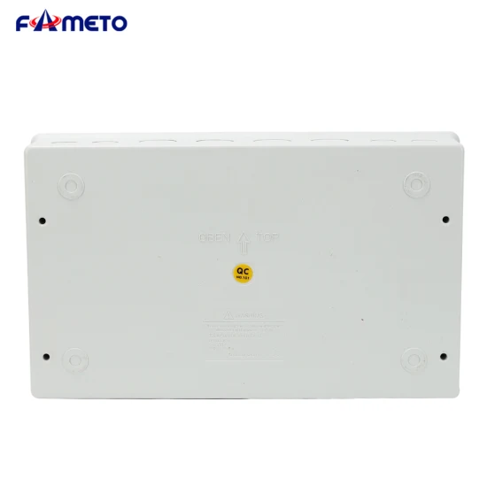 at-18 The Photovoltaic Distribution Box Surge Circuit Breaker Is Equipped with PC Flame Retardant Shell