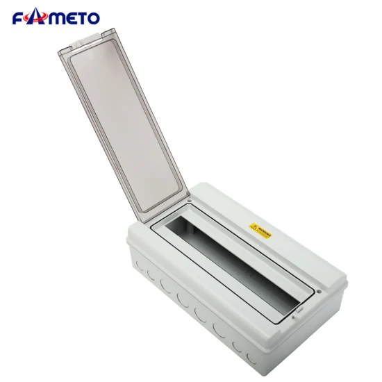 at-18 The Photovoltaic Distribution Box Surge Circuit Breaker Is Equipped with PC Flame Retardant Shell