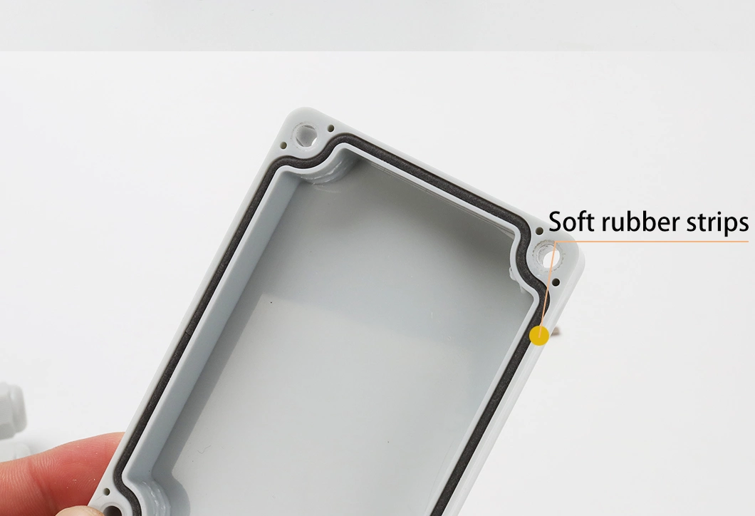 Power Supply Safety Wiring Box Two in and Two out 100*68*50mm ABS Plastic Is Waterproof